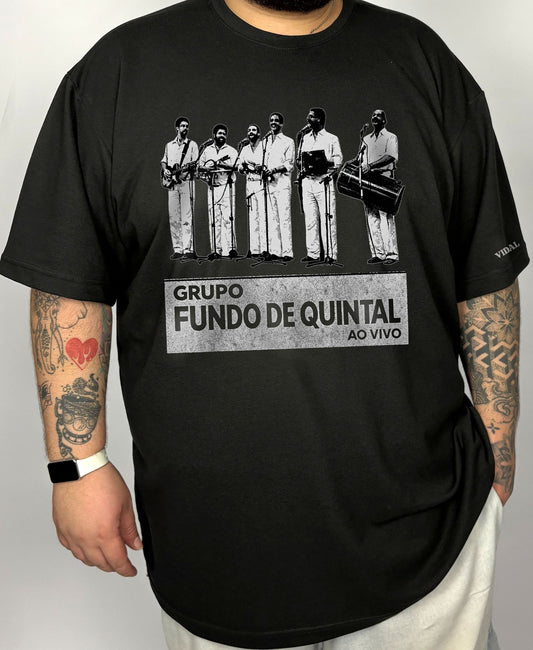 Camiseta Manga Curta Fundo de Quintal
